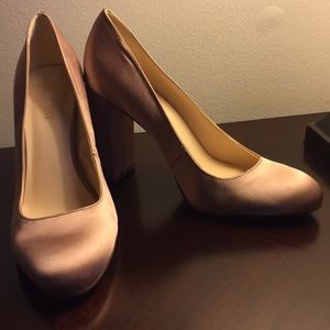 Nine West pink shoes, never worn